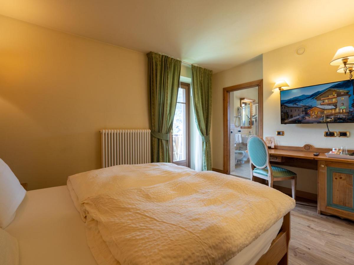 Hotel Cervo ลีวินโญ ภายนอก รูปภาพ