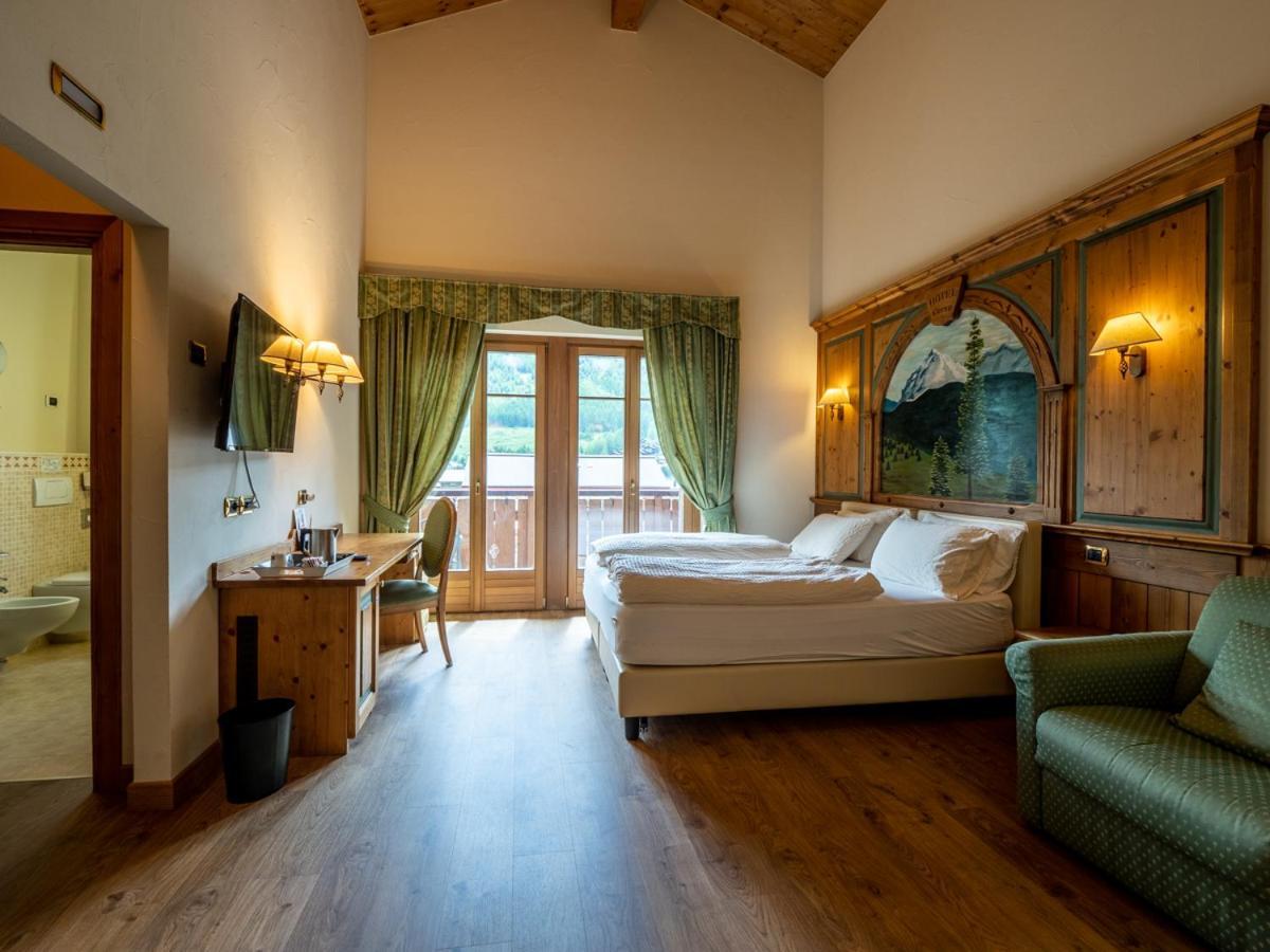Hotel Cervo ลีวินโญ ภายนอก รูปภาพ